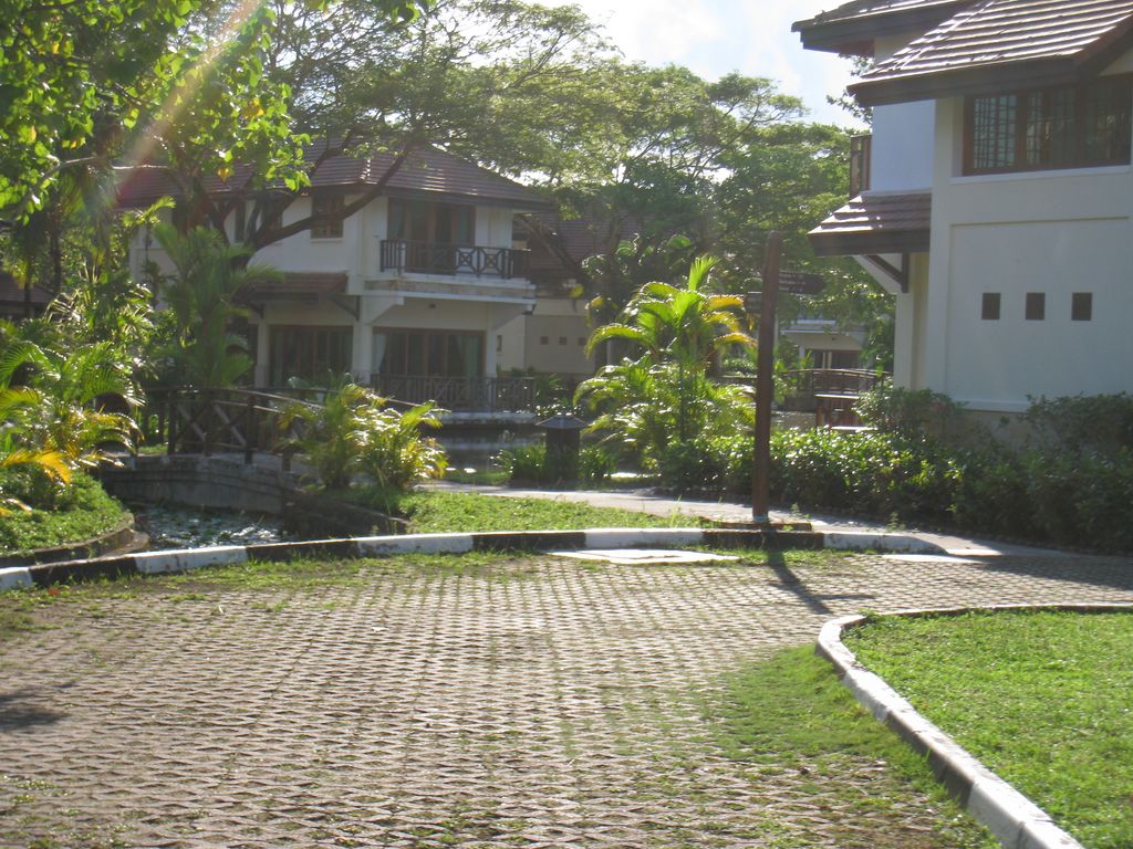 Banyu Biru Villa      