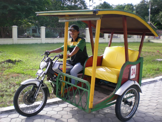 Becak Motor (Rickshaw) at Peyenggat Island      