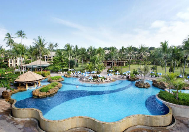 Nirwana Infinity Pool
