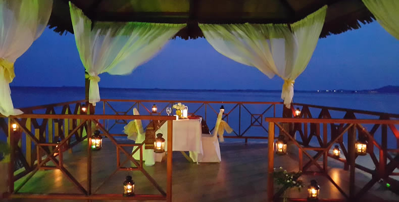 Bintan Agro Beach Resort Sub Moon Restaurant Romantic Dining