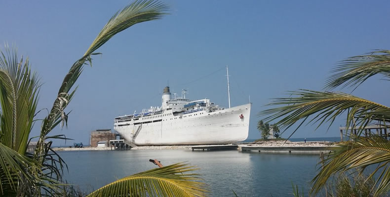 Duolos Phos Ship Hotel Tour
