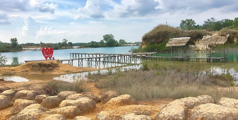 Mini Desert + Blue Lake Visiting