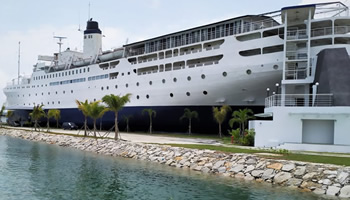 Duolos Phos Ship Hotel Tour
